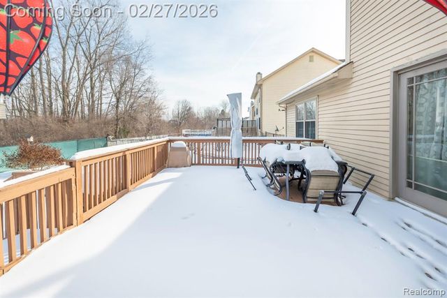 8203 Barrington Drive, Ypsilanti, MI 48198