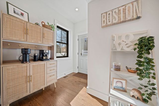 205 Park St 2, Boston, MA 02132