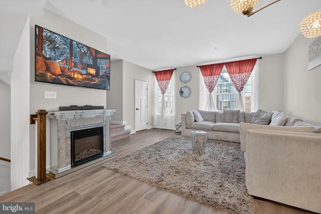 9599 TALL OAKS RD, Montgomery Village, MD 20886