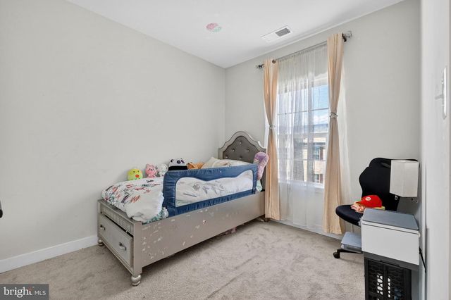 9599 TALL OAKS RD, Montgomery Village, MD 20886