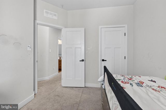 9599 TALL OAKS RD, Montgomery Village, MD 20886