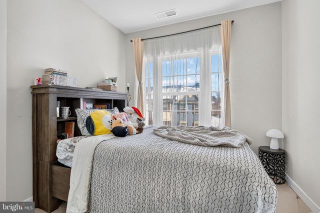 9599 TALL OAKS RD, Montgomery Village, MD 20886