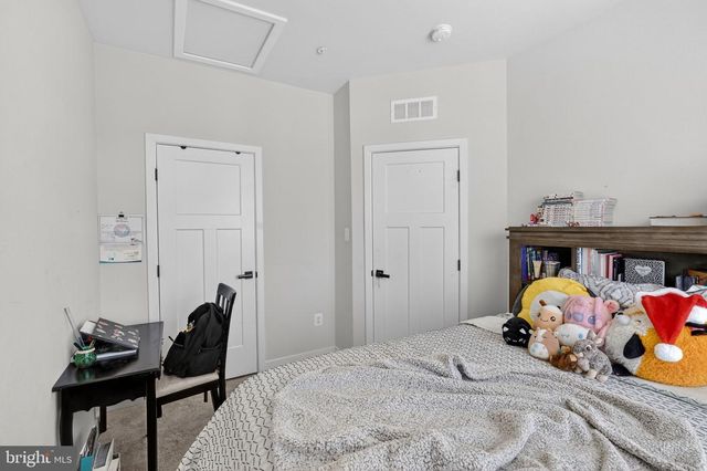 9599 TALL OAKS RD, Montgomery Village, MD 20886