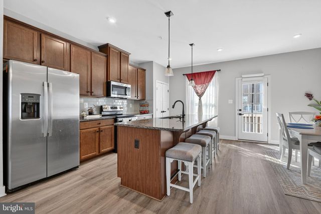 9599 TALL OAKS RD, Montgomery Village, MD 20886