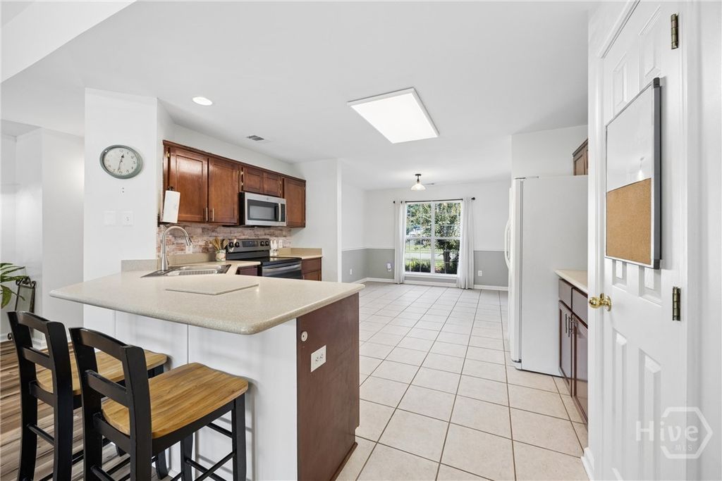 Image 12 of property listing at 304 Grist Mill Court, Rincon, GA 31326