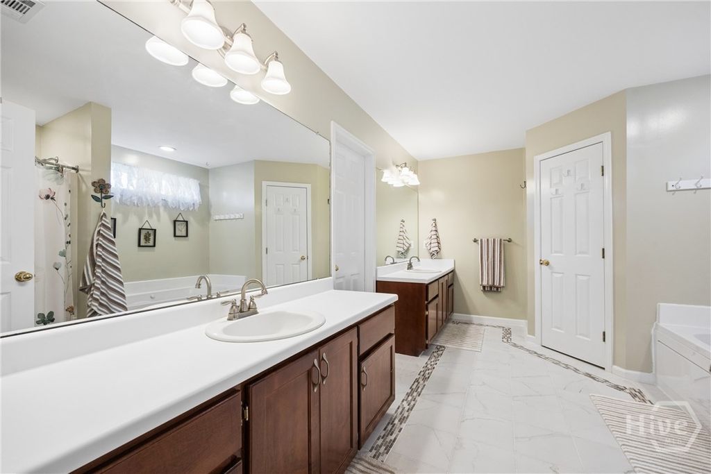 Image 18 of property listing at 304 Grist Mill Court, Rincon, GA 31326