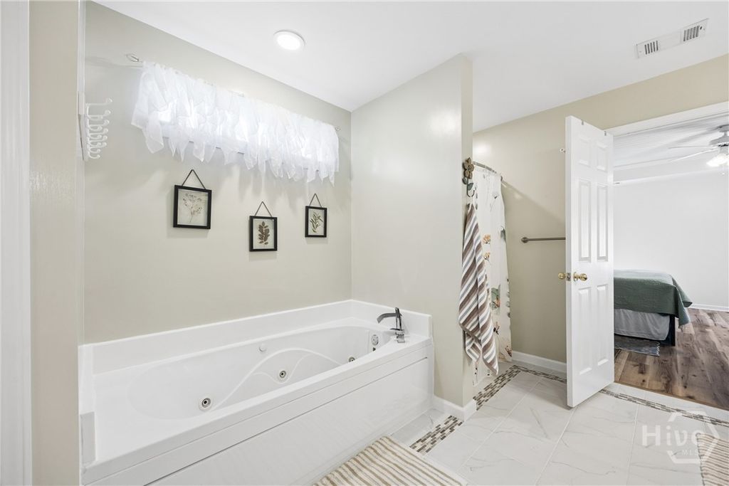 Image 19 of property listing at 304 Grist Mill Court, Rincon, GA 31326