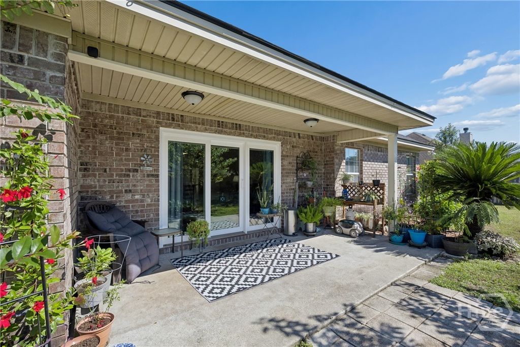 Image 24 of property listing at 304 Grist Mill Court, Rincon, GA 31326