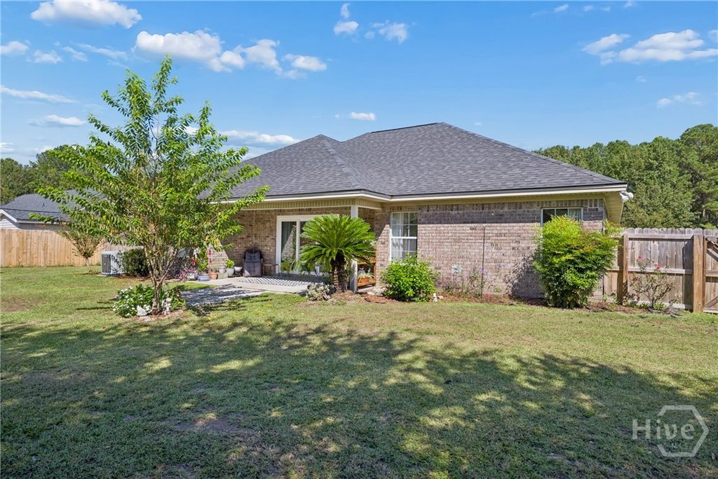 Image 29 of property listing at 304 Grist Mill Court, Rincon, GA 31326