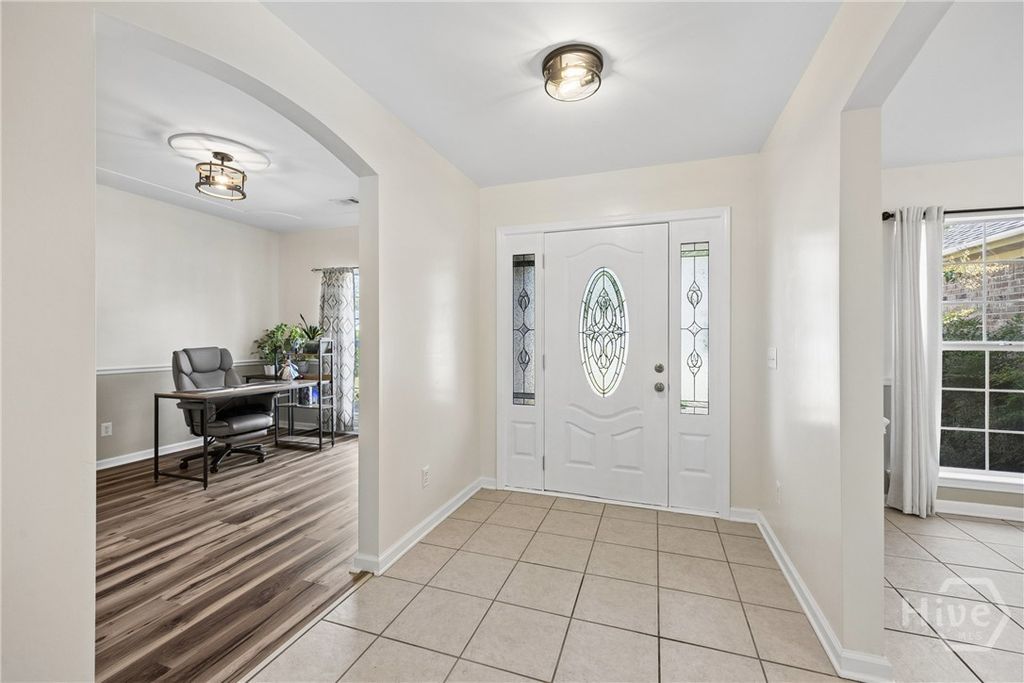 Image 4 of property listing at 304 Grist Mill Court, Rincon, GA 31326