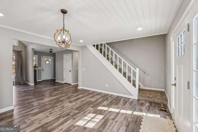 504 Tara Court, Woodstock, GA 30188