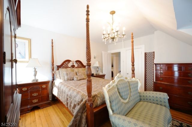433 New England Ter, City Of Orange Twp., NJ 07050