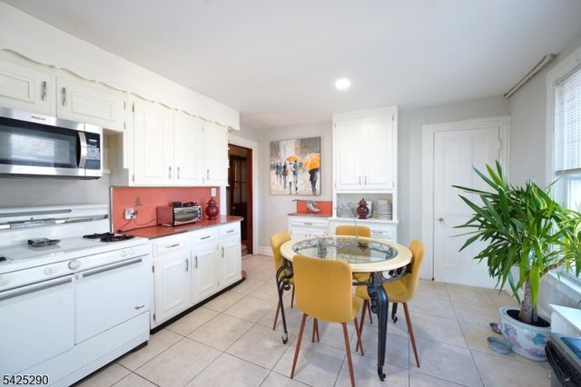 433 New England Ter, City Of Orange Twp., NJ 07050