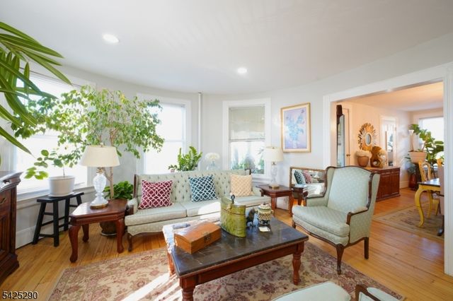 433 New England Ter, City Of Orange Twp., NJ 07050
