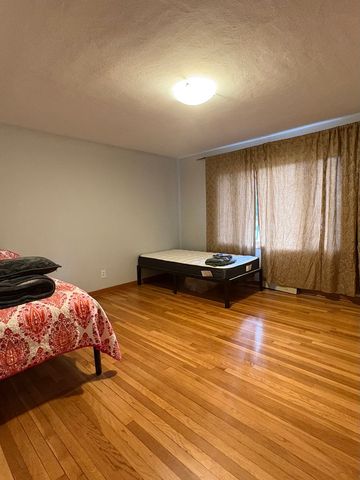 260 N saint marys Road, Libertyville, IL 60048