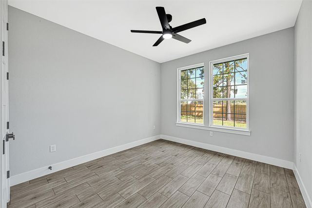 222 Brook Park Drive, Conroe, TX 77303