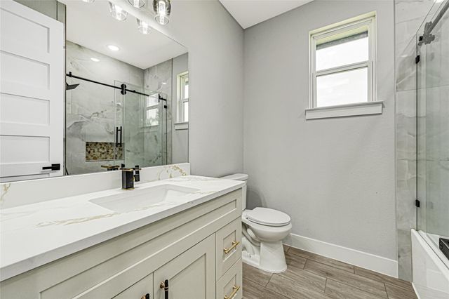 222 Brook Park Drive, Conroe, TX 77303
