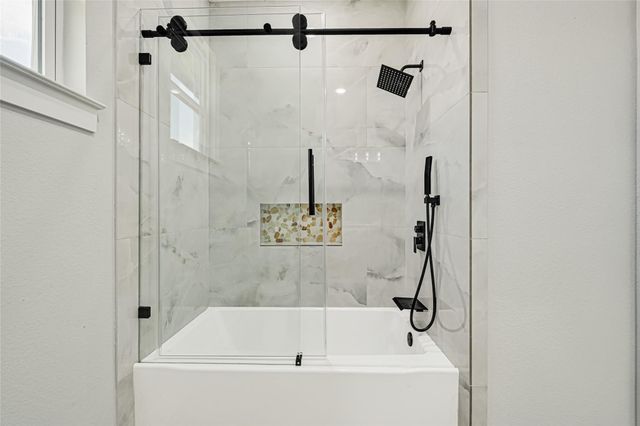 222 Brook Park Drive, Conroe, TX 77303