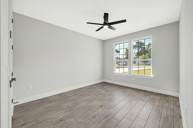 222 Brook Park Drive, Conroe, TX 77303