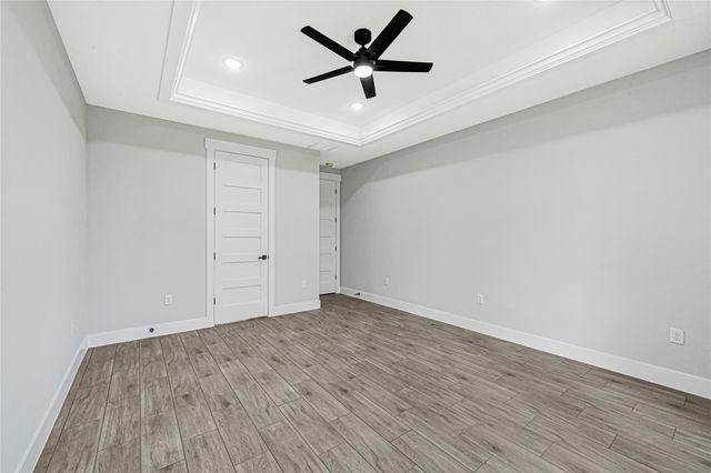 222 Brook Park Drive, Conroe, TX 77303