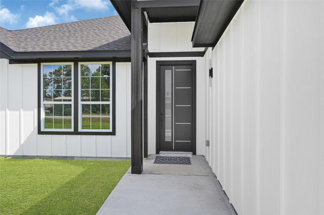 222 Brook Park Drive, Conroe, TX 77303