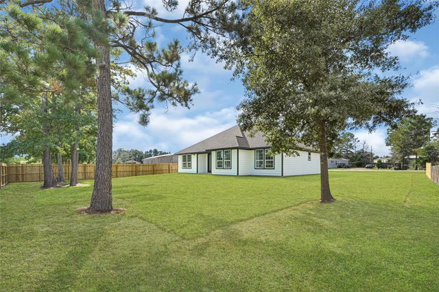 222 Brook Park Drive, Conroe, TX 77303