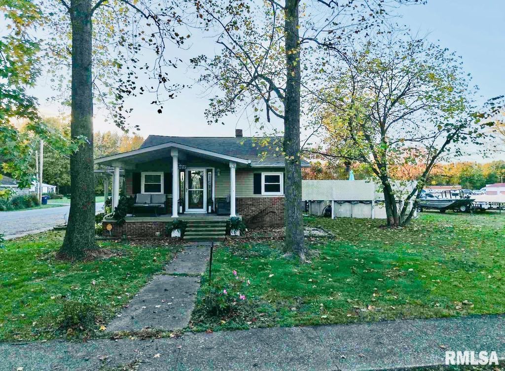 601 FRANKLIN Avenue, West Frankfort, IL 62896