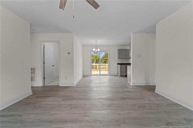 122 Fullers Way, Aberdeen, NC 28315