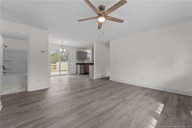 122 Fullers Way, Aberdeen, NC 28315