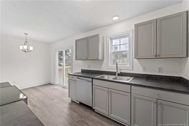 122 Fullers Way, Aberdeen, NC 28315