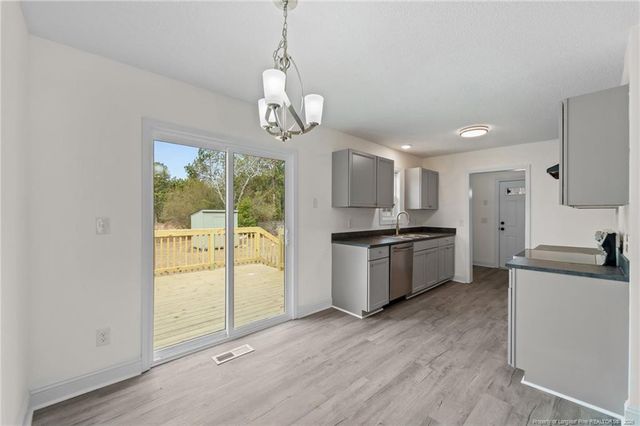 122 Fullers Way, Aberdeen, NC 28315