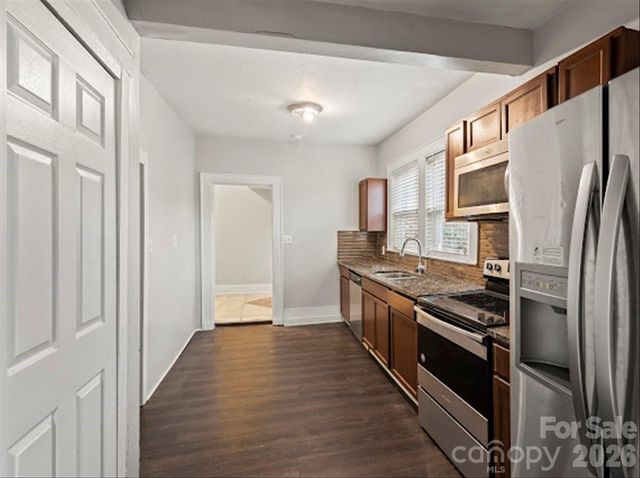 322 Salisbury Road, Statesville, NC 28677