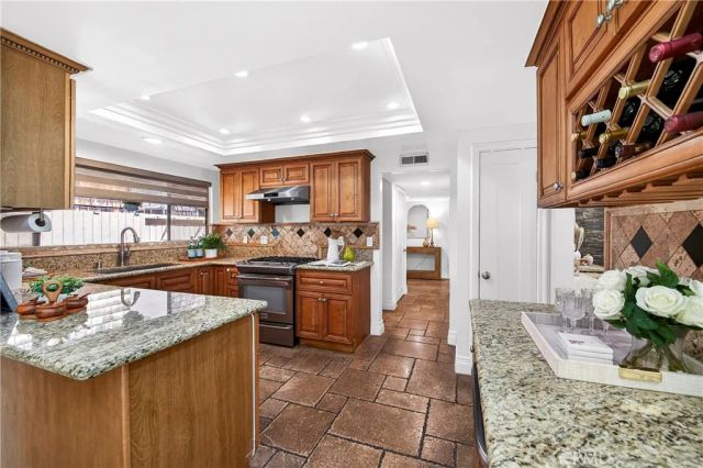 9440 Friendly Woods, Whittier, CA 90605