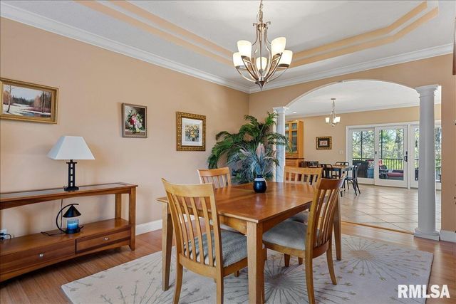 2333 Waterbury Pond Court, Springfield, IL 62711
