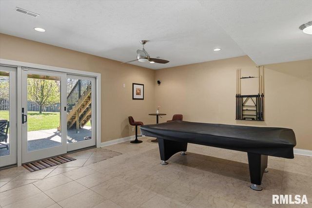 2333 Waterbury Pond Court, Springfield, IL 62711