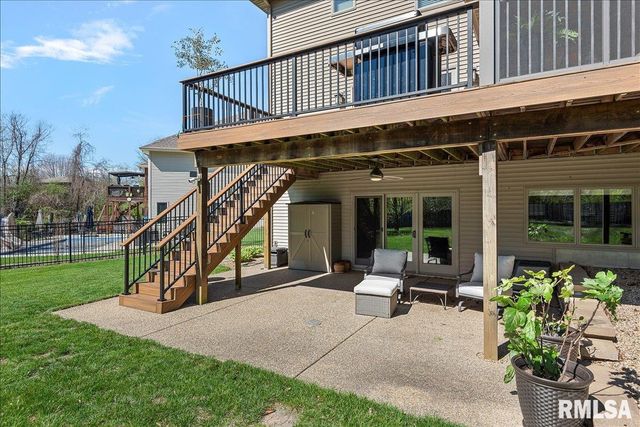 2333 Waterbury Pond Court, Springfield, IL 62711