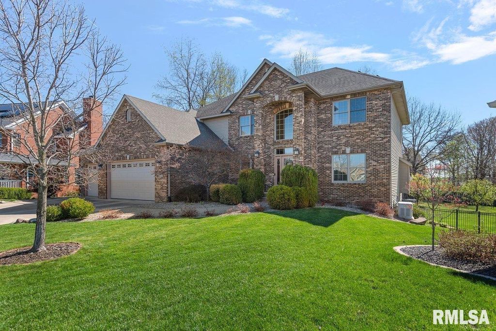 2333 Waterbury Pond Court, Springfield, IL 62711
