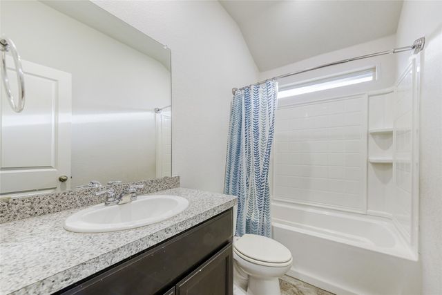 8213 Muddy Creek Drive, Fort Worth, TX 76131