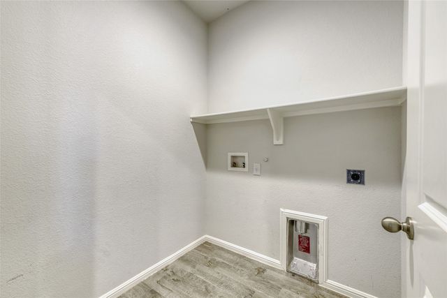 8213 Muddy Creek Drive, Fort Worth, TX 76131