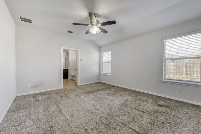 8213 Muddy Creek Drive, Fort Worth, TX 76131