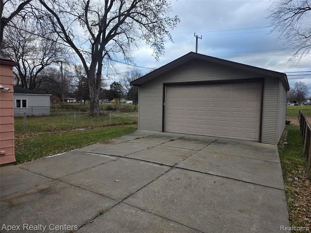 18948 Wall Street, Melvindale, MI 48122