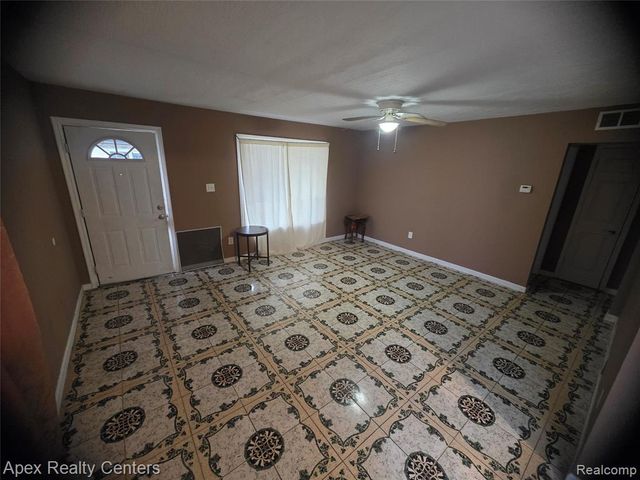 18948 Wall Street, Melvindale, MI 48122