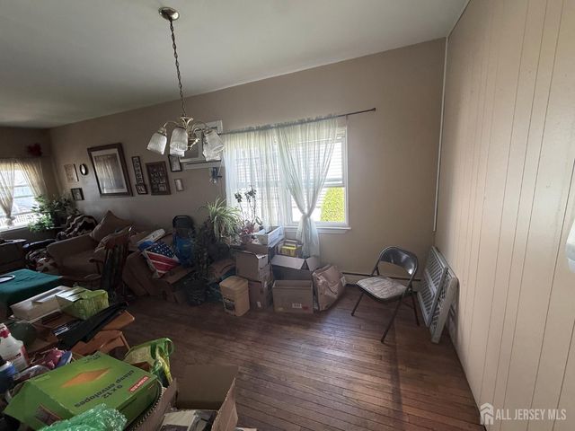 18 Brandywine Road, Fords, NJ 08863