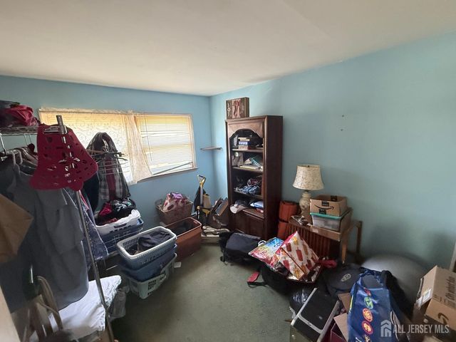 18 Brandywine Road, Fords, NJ 08863