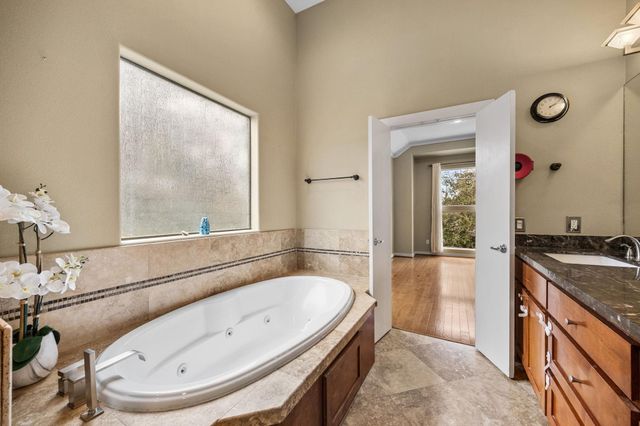 510 Jackson Hill Street, Houston, TX 77007