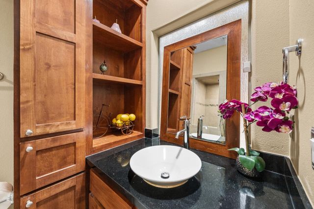 510 Jackson Hill Street, Houston, TX 77007