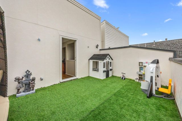 510 Jackson Hill Street, Houston, TX 77007