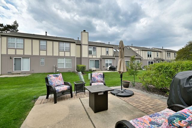 1475 Garnet Circle 1454, Hoffman Estates, IL 60192