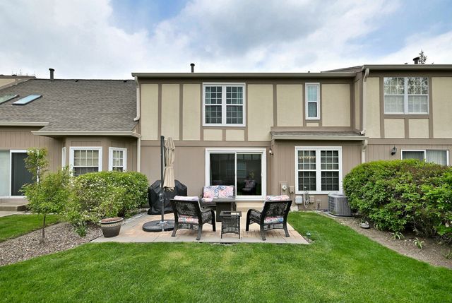 1475 Garnet Circle 1454, Hoffman Estates, IL 60192