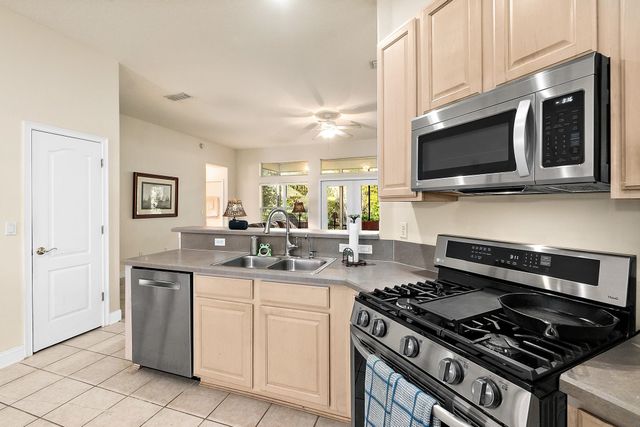 308 Edge Of Woods Rd, St Augustine, FL 32092